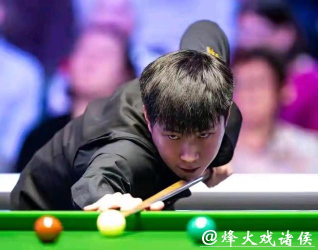 赵心童4-3战胜休吉尔 晋级英国公开赛64强 赵心童4-3战胜休吉尔 晋级英国公开赛64强